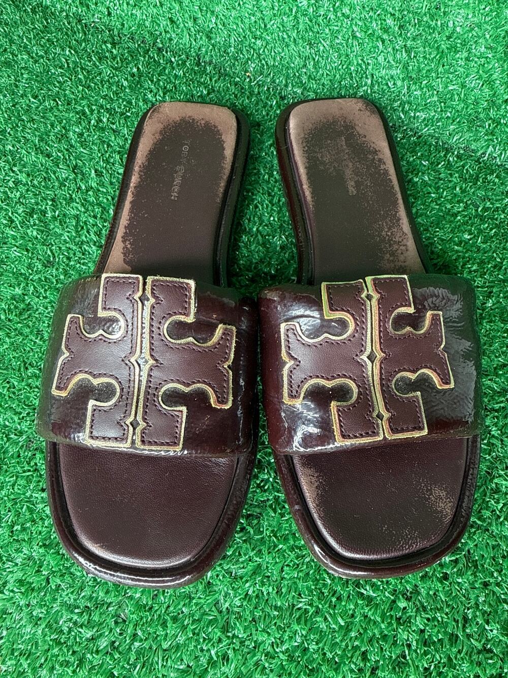 Tory Burch Double T Sport Slides Plum Gold Patent Leather Size 8.5